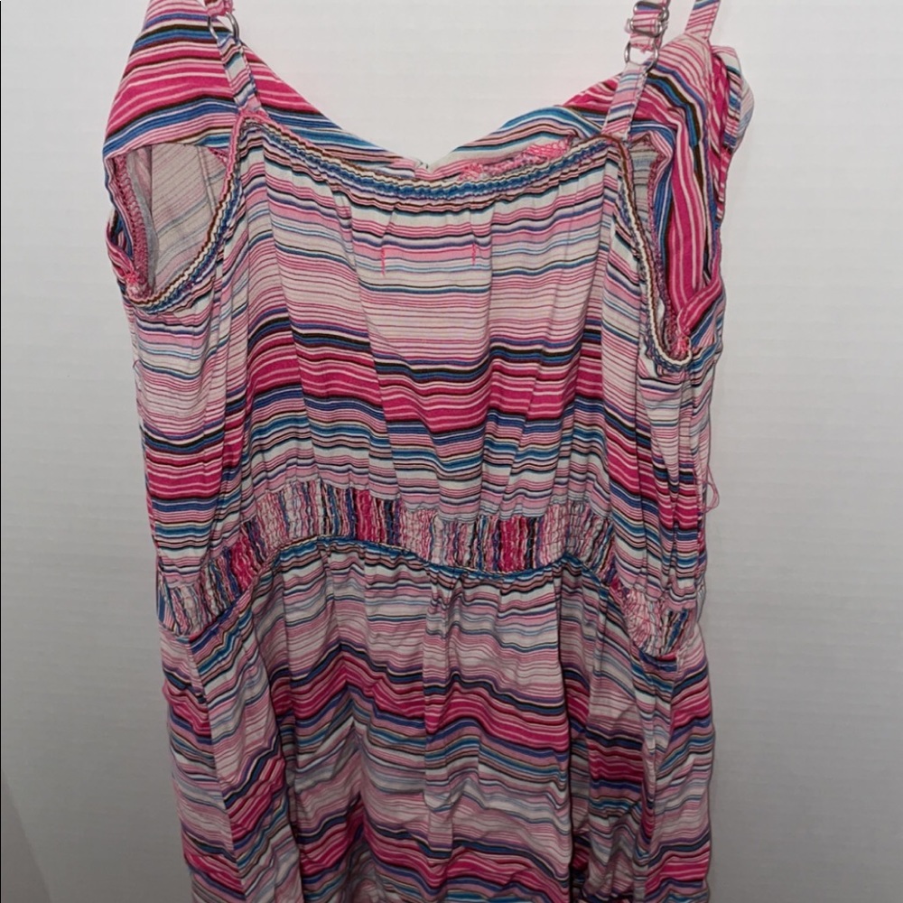 Size small - Picture 2 of 2